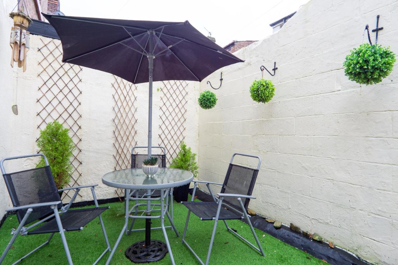 Air Host And Stay - Stanley Park House, 2 Mins From Lfc, Sleeps 7 Liverpool Exterior photo